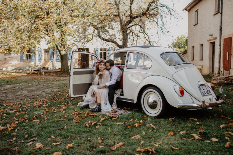Fotoshooting mit Oldtimer Karl dem Käfer in Leipzig